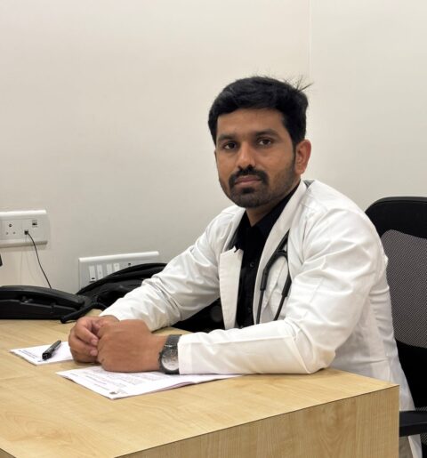 Dr. Amol Zhipare - Gynecologist
